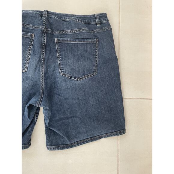 Lane Bryant Shorts  Bermuda Denim Jean Stretch Blue - Picture 4 of 5